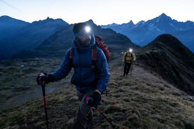 Doudoune synthétique Decathlon Forclaz Trek MT100 - 2