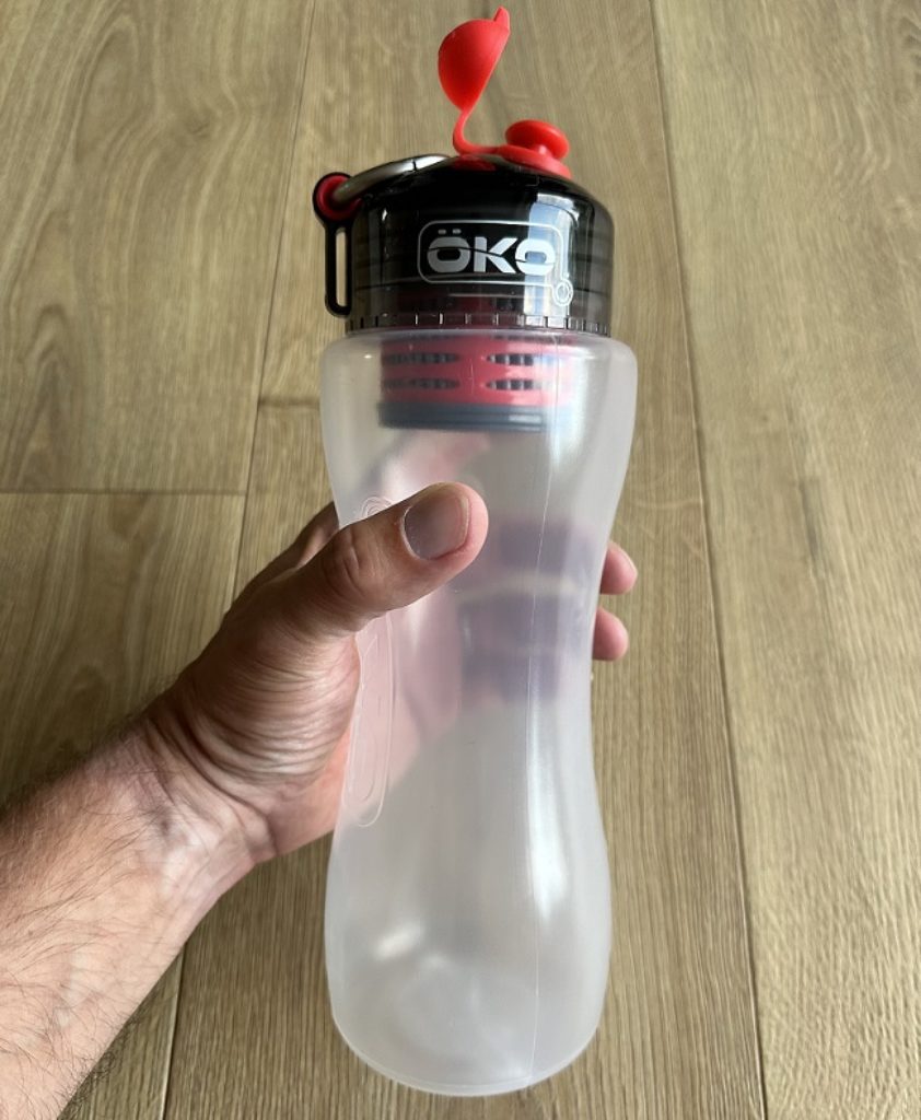 OKO H2O Bouteille de filtration de 650 ml pour voyage, camping, randonnée,  cyclisme et utilisation quotidienne : : Cuisine et Maison