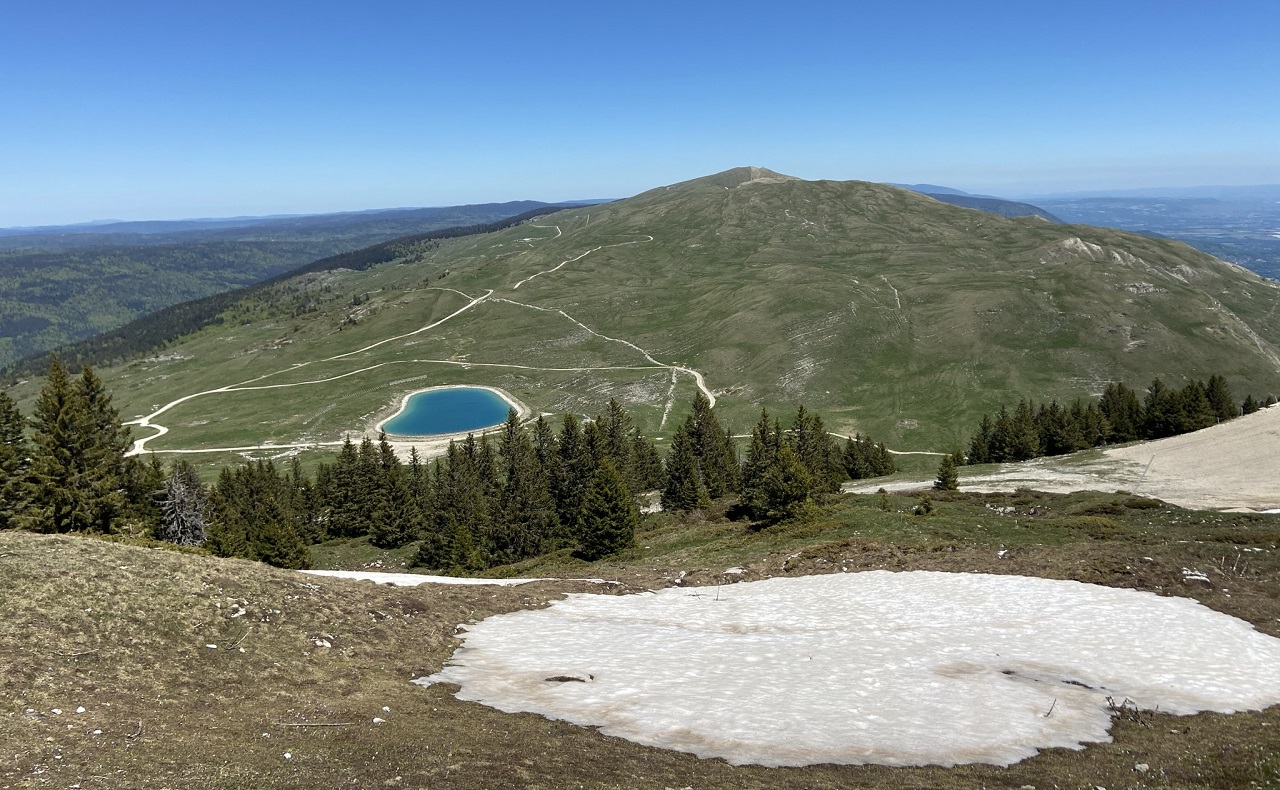 le jura au printemps