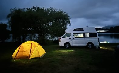bivouac-van-tente-nuit