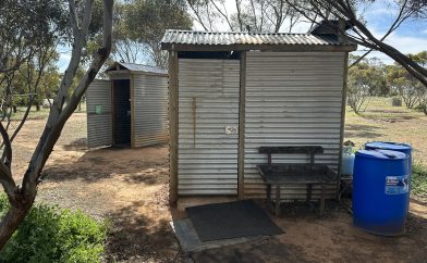 campsite-bush-toilettes