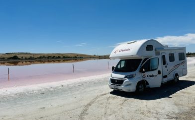 pink-lake-camping-car